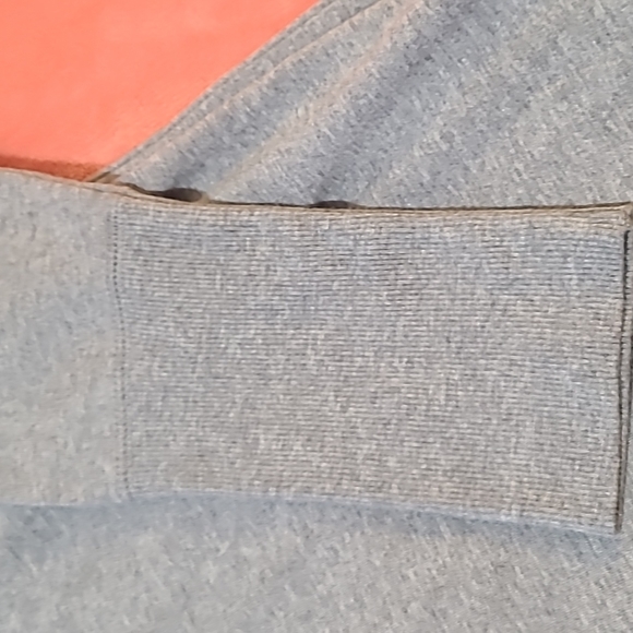 Ladie's  MERONA Turtleneck Long Sleeve Top - Picture 6 of 6